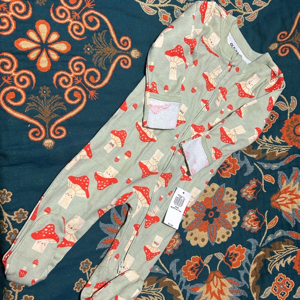 Old Navy Baby Mushroom Sleeper NWT 3-6M Cottagecore